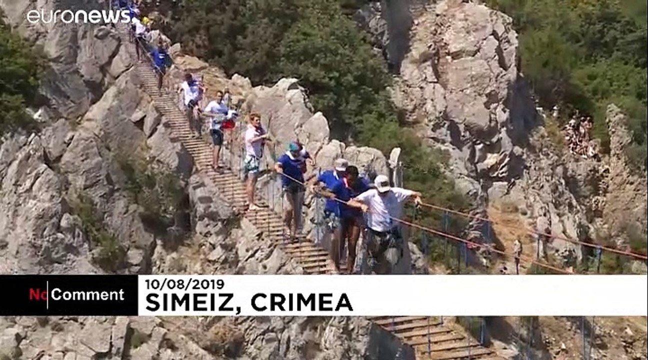 Cliff Diving auf der Krim: Brite holt den Sieg