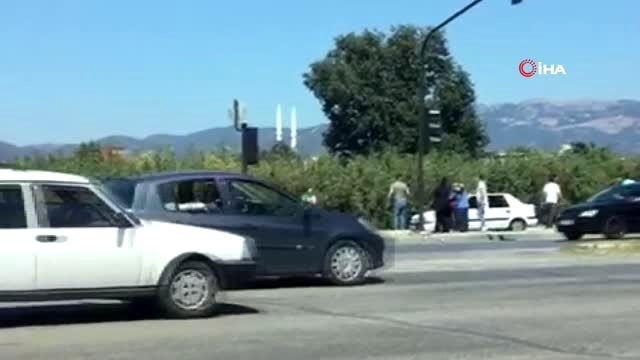Bursa'da trafik magandaları temizlik işçisine böyle saldırdı