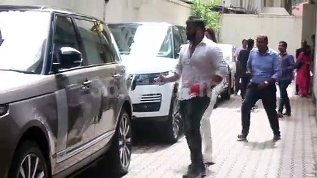 Sadak 2 cast Alia, Sanjay and Aditya Roy Kapur Meet Mahesh Bhatt