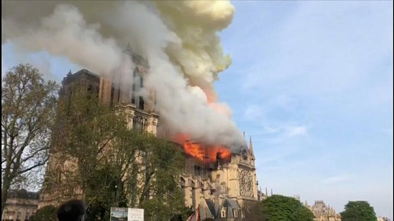 Notre dame: blei-reinigung hat begonnen