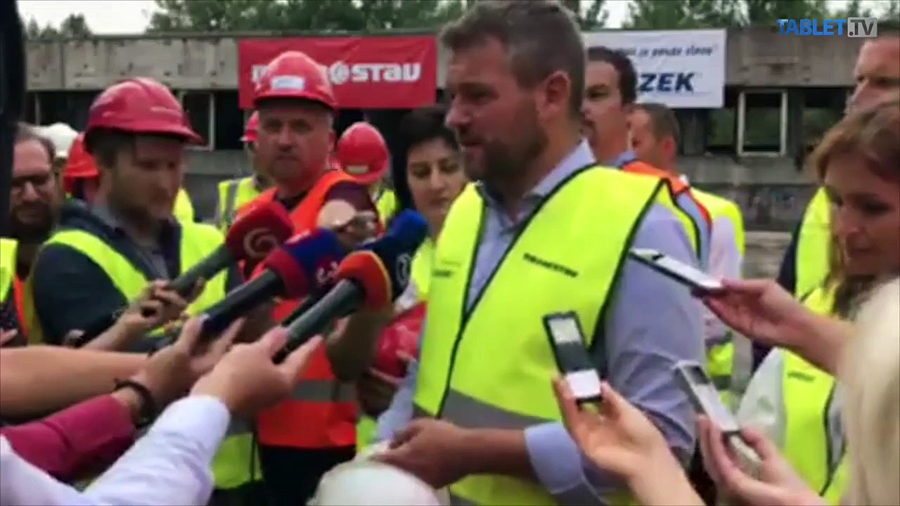 ZÁZNAM: Brífing premiéra P. Pellegriniho a ministerky zdravotníctva A. Kalavskej