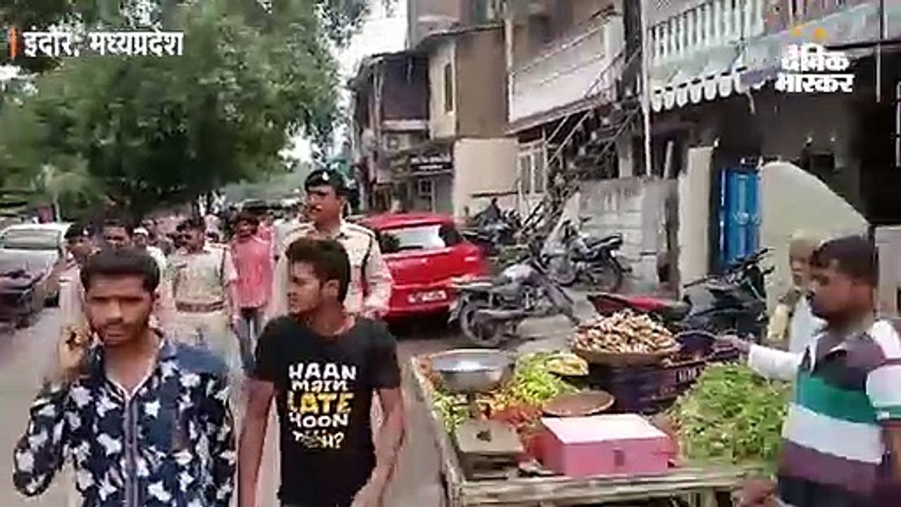 पुलिस ने हत्यारोपी का निकाला जुलूस