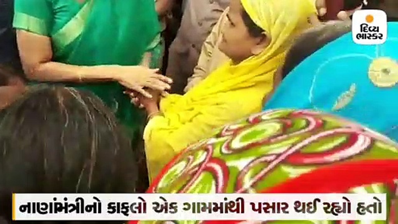 ઘર માટે રડતી મહિલાની નાણાં મંત્રી નિર્મલા સિતાર...