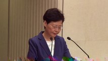 رئيسة السلطة التنفيذية في هونغ كونغ تواجه غضب الصحافيين