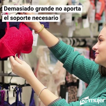 Usar el sostén muy ajustado y otros hábitos que causan senos caídos