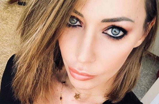 Karina Cascella rivela: 'La sera piango di nascosto'