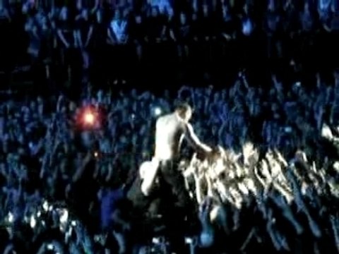 Linkin Park Bercy 2008 Crawling Chester dans la fosse