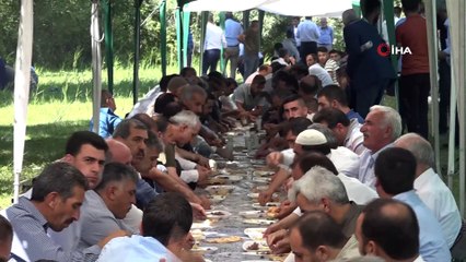 Bingöl’de 1 ton 200 kilogram et, kavurma yapılıp ikram edildi