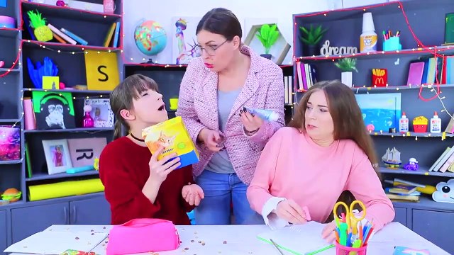 ¡15 Bromas Para Hacer En Clases! ¡Bromas Para Trollear A Tus Compañeros De Escuela!