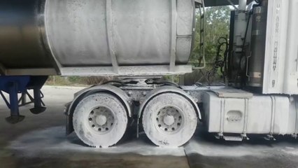 Oddly Satisfying Pressure Washing Videos