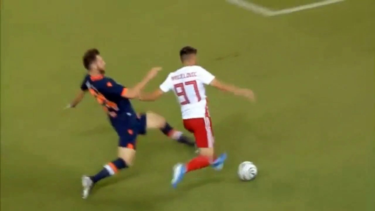 2-0 Mathieu Valbuena penalty GOAL - Olympiakos 2-0 Basaksehir [3-0 on agg.] - 13082019