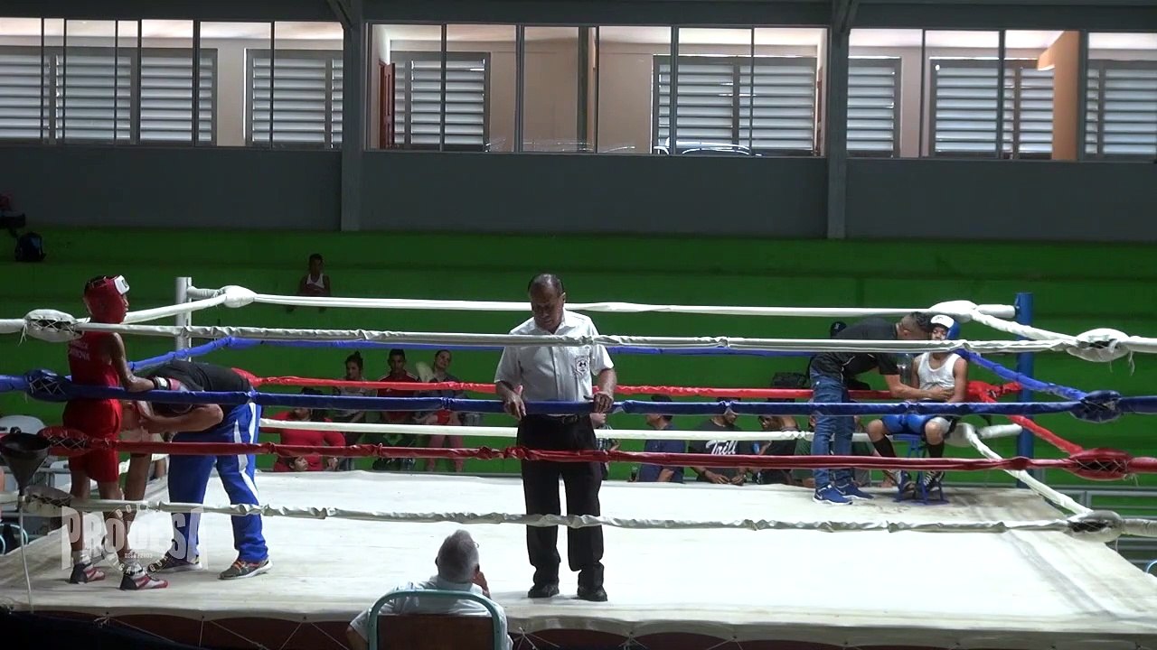 Michael Carmona VS David Cardoza - Boxeo Amateur - Miercoles de Boxeo
