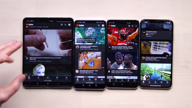Samsung Galaxy Fold vs Flagship Smartphones