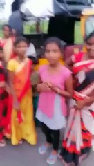 ஒரு ஆட்டோவுக்குள் 24 பேரா..அதிர்ச்சி ஆன போலீஸார்!-வீடியோ