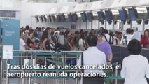 Manifestantes de Hong Kong se disculpan con viajeros por paralizar aeropuerto