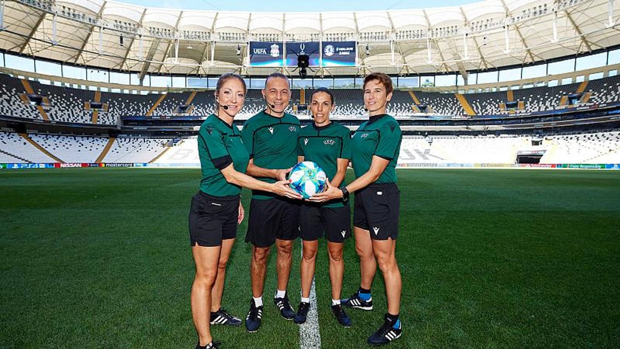 Supercoppa Europea: Stéphanie Frappart arbitra Liverpool-Chelsea
