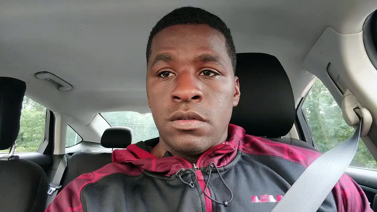 What the hell is the Differences Between Vlogger & YouTuber