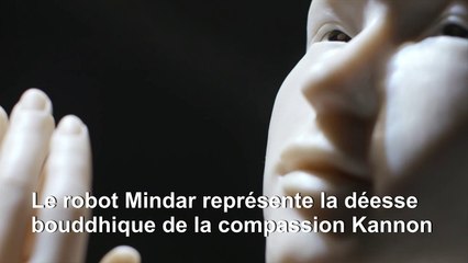 Un androïde enseigne la sagesse dans un temple japonais