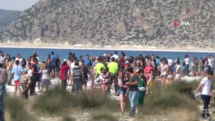 Ailesi ile geldiği Salda Gölü’nde can verdi