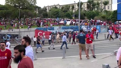 Süper Kupa için takımlar Beşiktaş Park'a geldi - Bakan Kasapoğlu