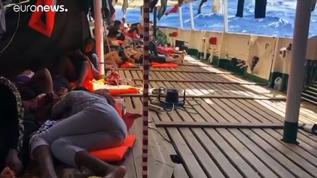 القضاء مواجهاً سالفيني: محكمة تسمح بدخول سفينة إنقاذ مهاجرين المياه الإيطالية