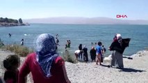 Kars Hassas alan olarak ilan edilen Çıldır Gölü çevresi çöplüğe döndü