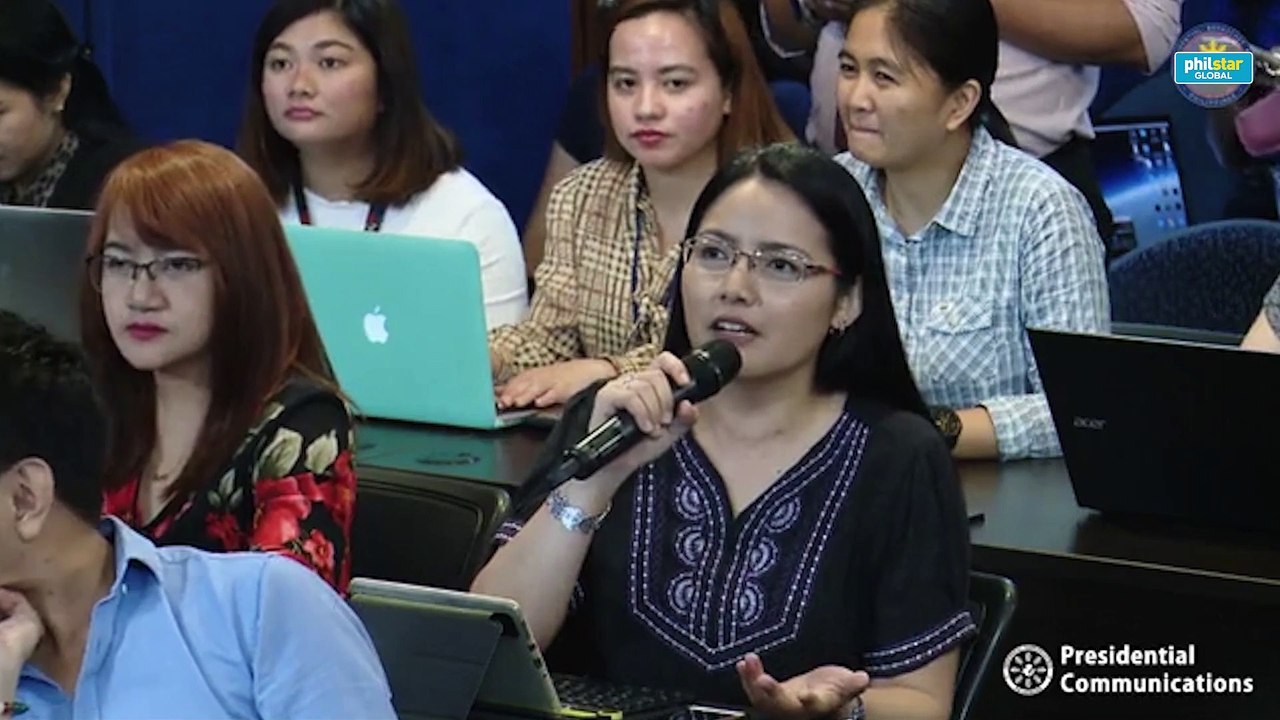 Palace suggests installing public restrooms in Boracay