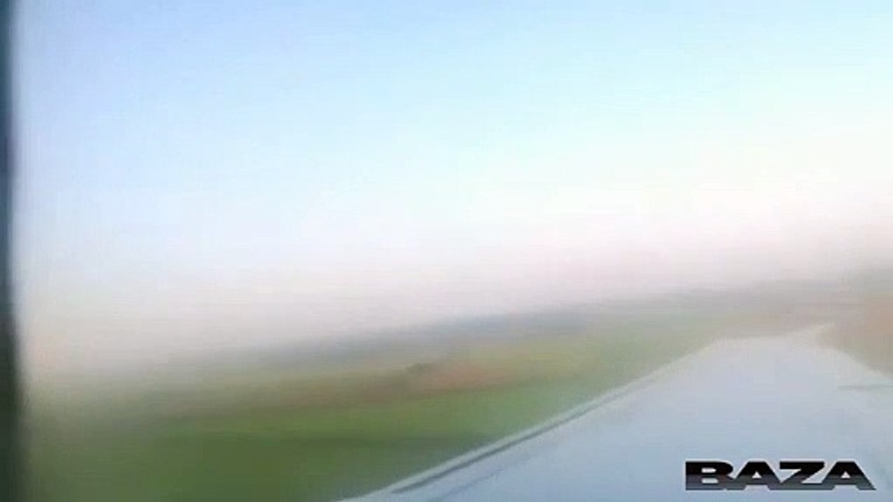 Cet Airbus A321 atterrit en urgence dans un champ de mais en Russie !