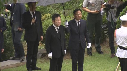 이낙연 총리, 광복군 합동묘역 참배 / YTN