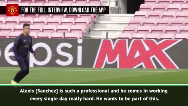 Solskjaer denies Sanchez is in Man United reserves