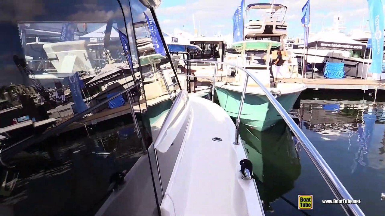 2019 Jeanneau NC 33 Motor Yacht - Walkaround - 2018 Fort Lauderdale Boat Show