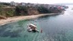 - Sinop'ta gezi teknesi karaya oturdu- Sinop’ta karaya oturan teknedeki vatandaşlar tahliye edildi