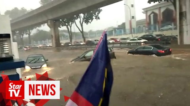 Flash floods hit Subang Jaya after downpour