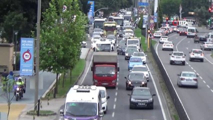 Karadeniz Sahil Yolu’nda bayram trafiği