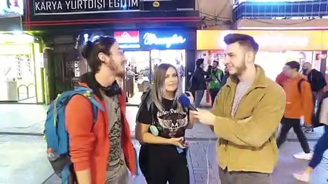 DİLİNLE YAPMAKTAN HOŞLANDIĞIN ŞEY