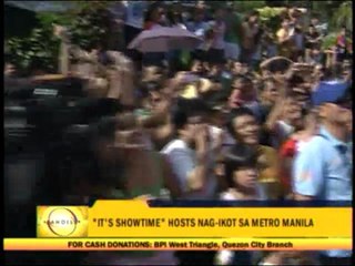 “It’s Showtime” the noontime show tours metro by bus