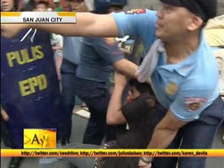 Violence erupts in San Juan demolition