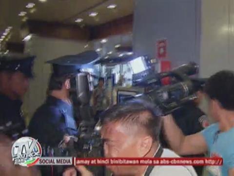 Psy in Manila for 'Gangnam' concert