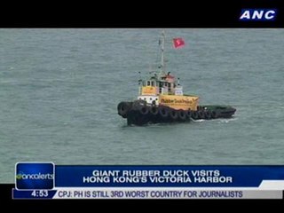 Giant rubber duck visits Hong Kong's Victoria Harbour
