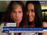 Steven Tyler gets 'hot gift' from Mocha Girls