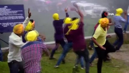 - Hindistan'da taş atma festivali: 100 yaralı- 10 dakikada 100 kişi yaralandı