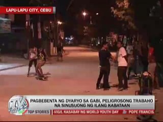 14-year-old sells newspapers to help family