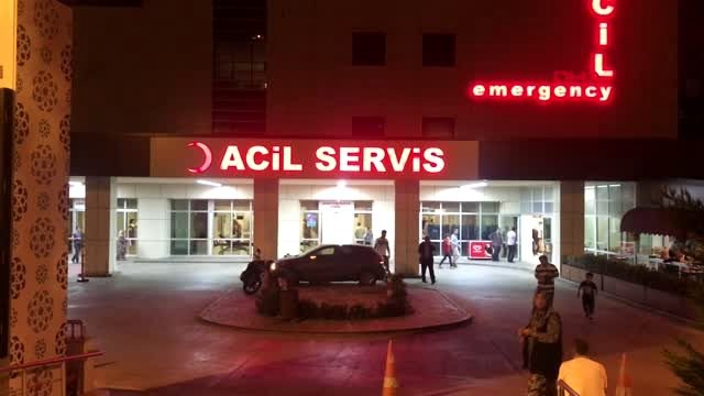 İki grup arasında çıkan kavgada pompalı tüfekle ateş açıldı: 17 yaralı