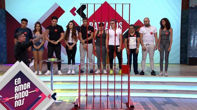 ¡Bateados SE ENFRENTAN a los 'Candados del amor'! | Enamorándonos