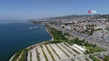 Prof. Dr. Şerif Barış: "Asrın felaketi'nin izleri kentten silindi, insanlar deprem gerçeğini unuttu"