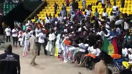 Le magnifique geste des lionnes