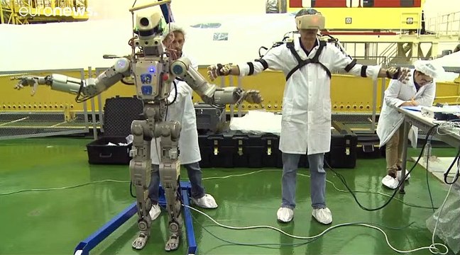 Федор готовится к полёту