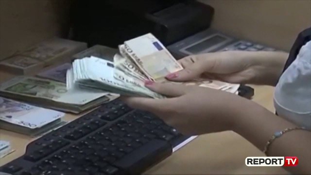 Report TV - Bizneset e vogla e të mesme gjallërojnë kreditimin bankar