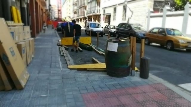 La hostelería bilbaína prepara las terrazas en vísperas de la Aste Nagusia