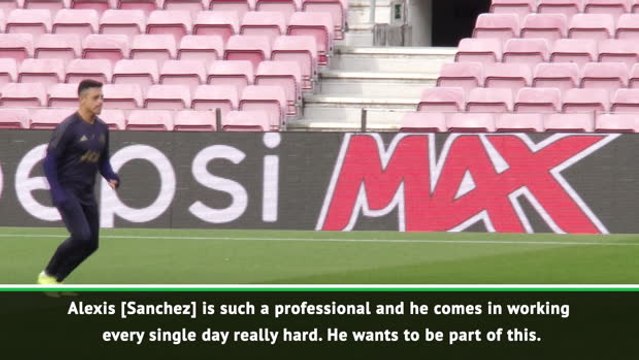 Solskjaer denies Sanchez is in Man United reserves
